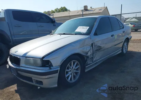 1998 BMW 328I из США, поврежденный, VIN WBACD4323WAV57149